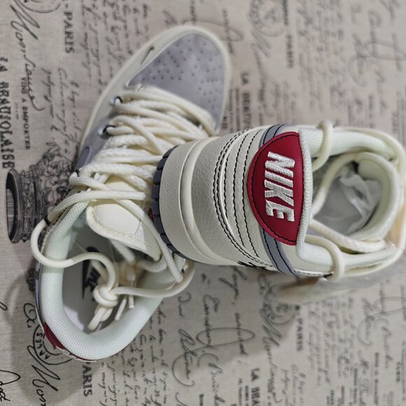 Nike x Stussy x Supreme Collaboration Sneakers - Picture 7 of 8